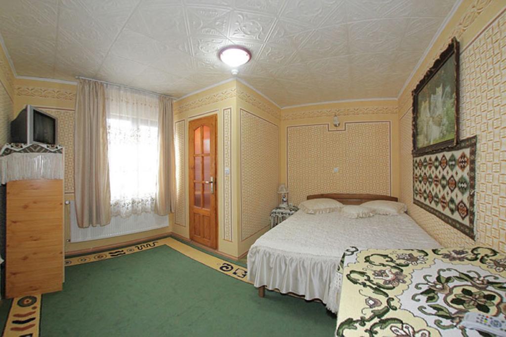Pensiunea Sub Cetate La Matei Onceşti Chambre photo